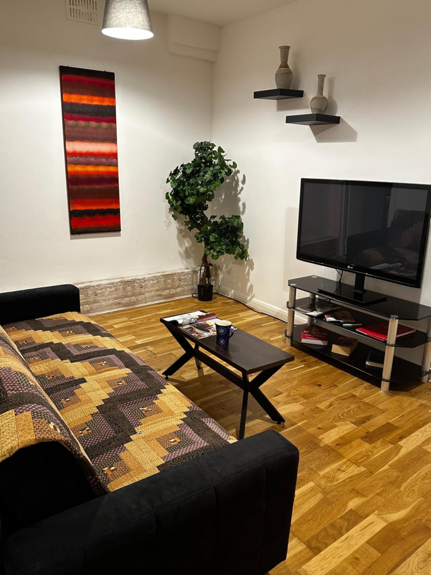 Charming 1-Bedroom Apartment Southfields, London Londres Exterior foto