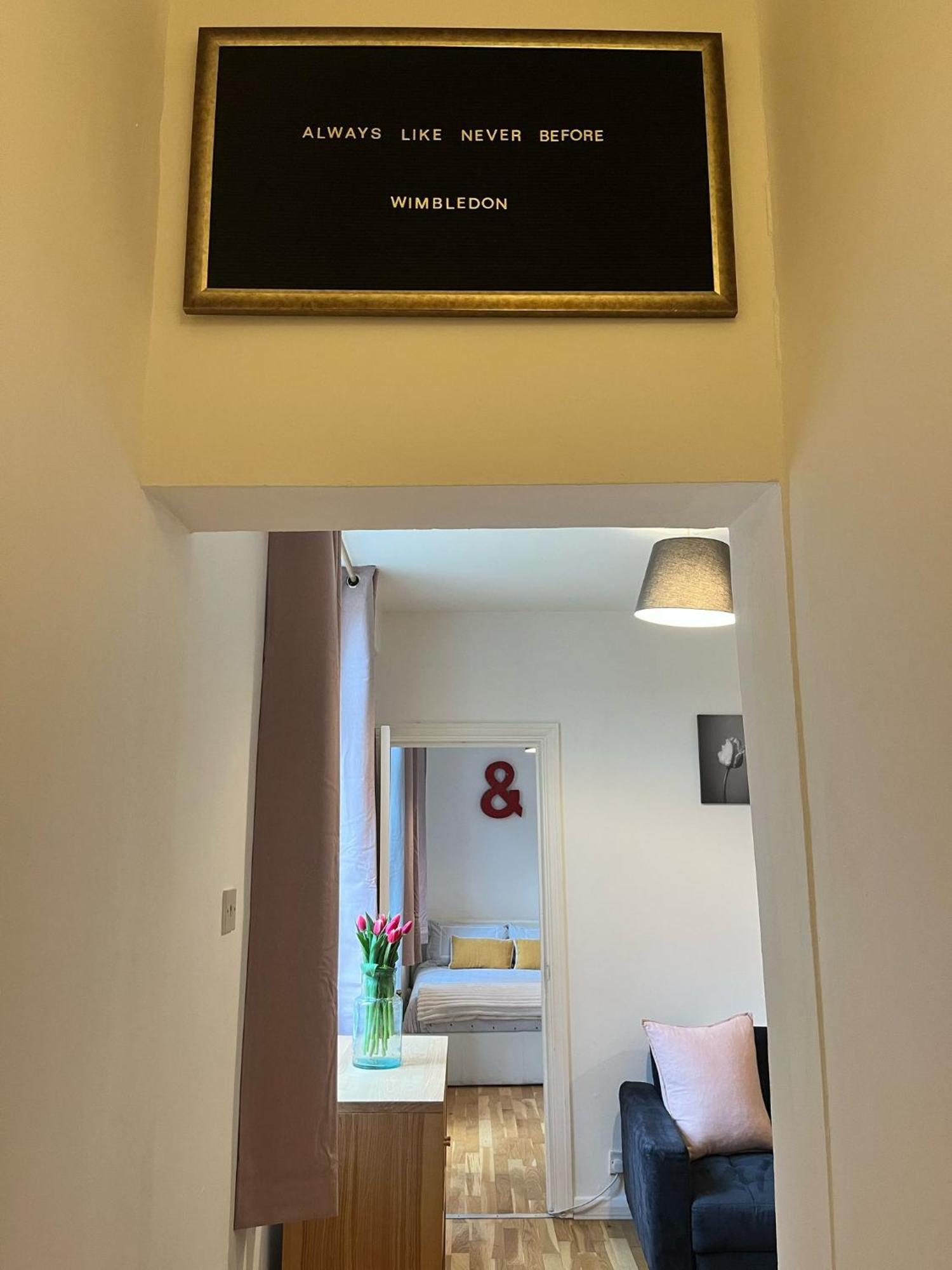 Charming 1-Bedroom Apartment Southfields, London Londres Exterior foto