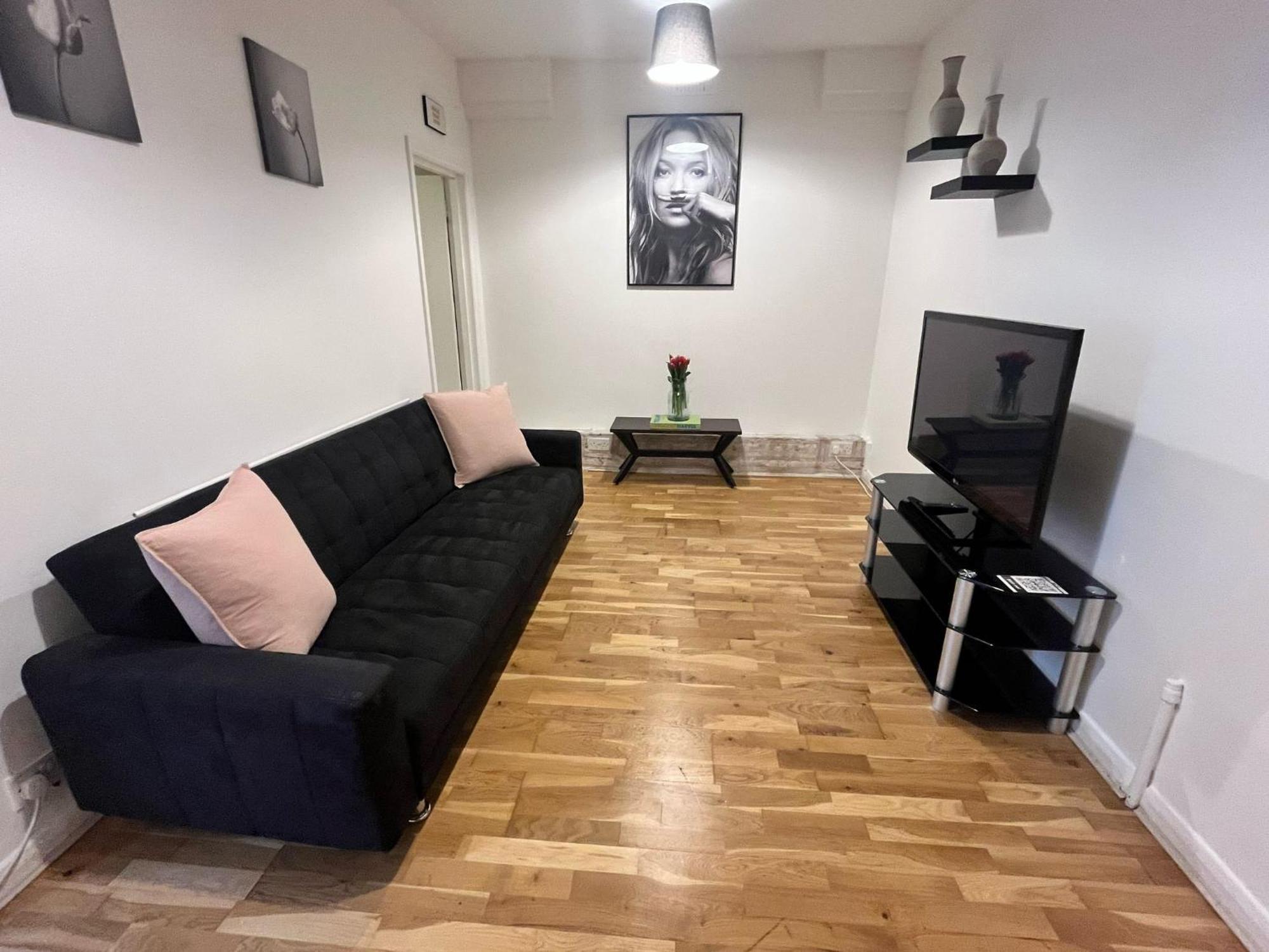 Charming 1-Bedroom Apartment Southfields, London Londres Exterior foto